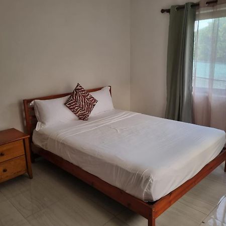 Les Forbans Selfcatering Apartment تاكاماكا المظهر الخارجي الصورة