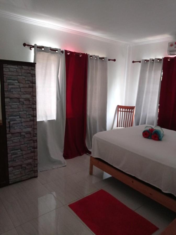 Les Forbans Selfcatering Apartment تاكاماكا المظهر الخارجي الصورة