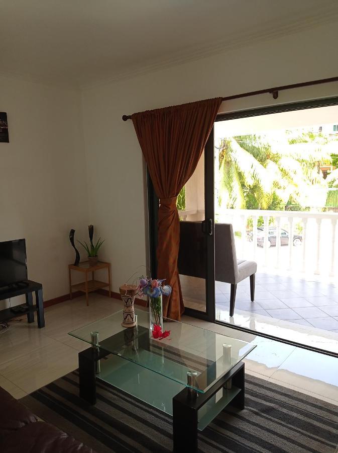 Les Forbans Selfcatering Apartment تاكاماكا المظهر الخارجي الصورة