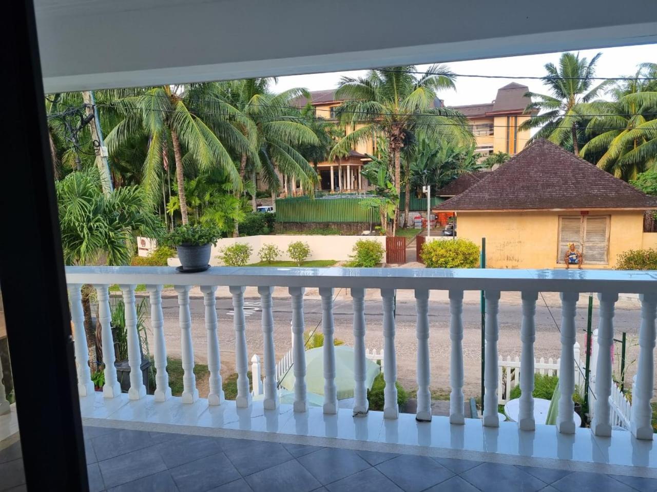 Les Forbans Selfcatering Apartment تاكاماكا المظهر الخارجي الصورة