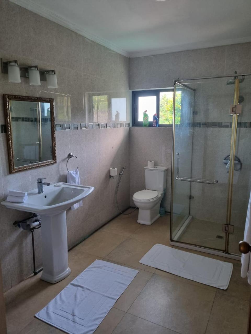 Les Forbans Selfcatering Apartment تاكاماكا المظهر الخارجي الصورة